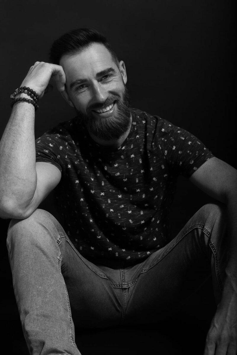 Klass Kaerenn Hotesse D Accueil Paris Mickael L 1