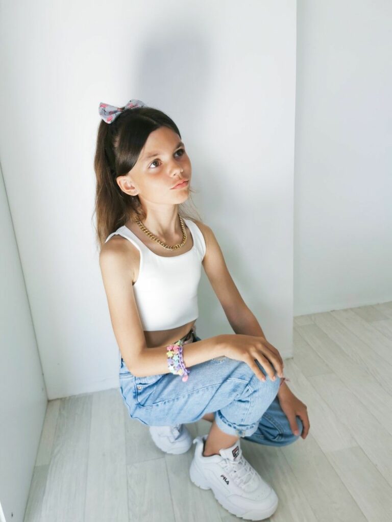 Klass Kaerenn Hotesse D Accueil Paris Chloe2
